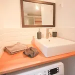 Grand Place Center Apartment