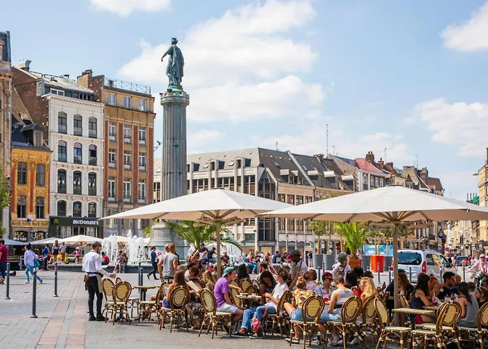 Grand Place Center *